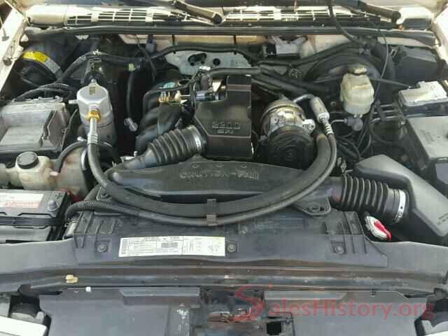 3GCPCPEC8JG572464 2000 CHEVROLET S10