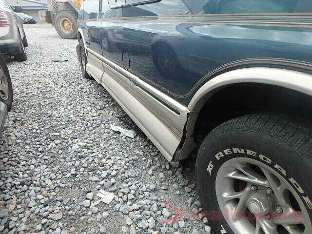 5N1AT2MT2JC791378 2000 CHEVROLET EXPRESS