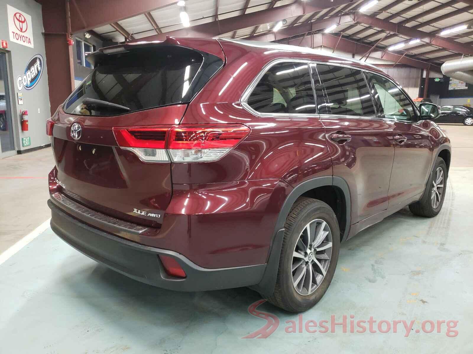 5TDJZRFHXJS889805 2018 TOYOTA HIGHLANDER