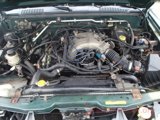 4T1B31HK8JU501591 2000 NISSAN XTERRA