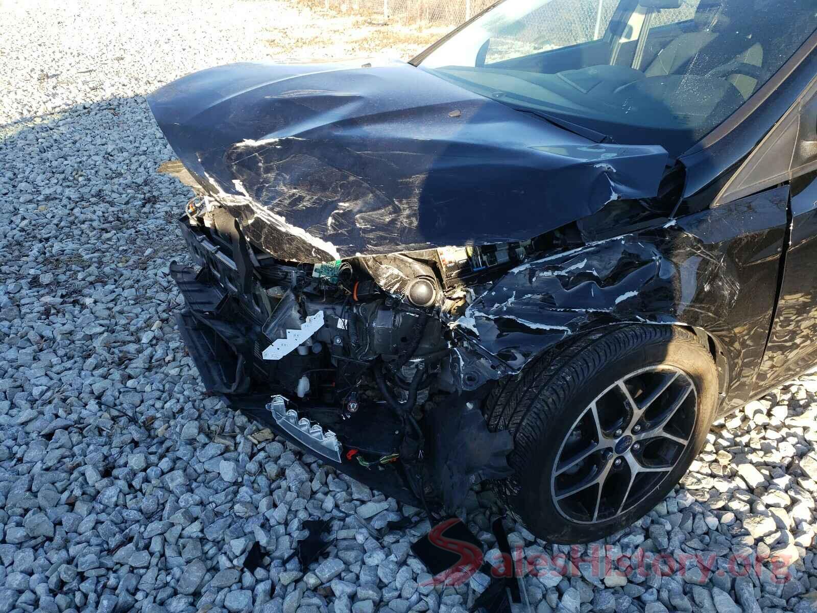 1FADP3M25JL227779 2018 FORD FOCUS