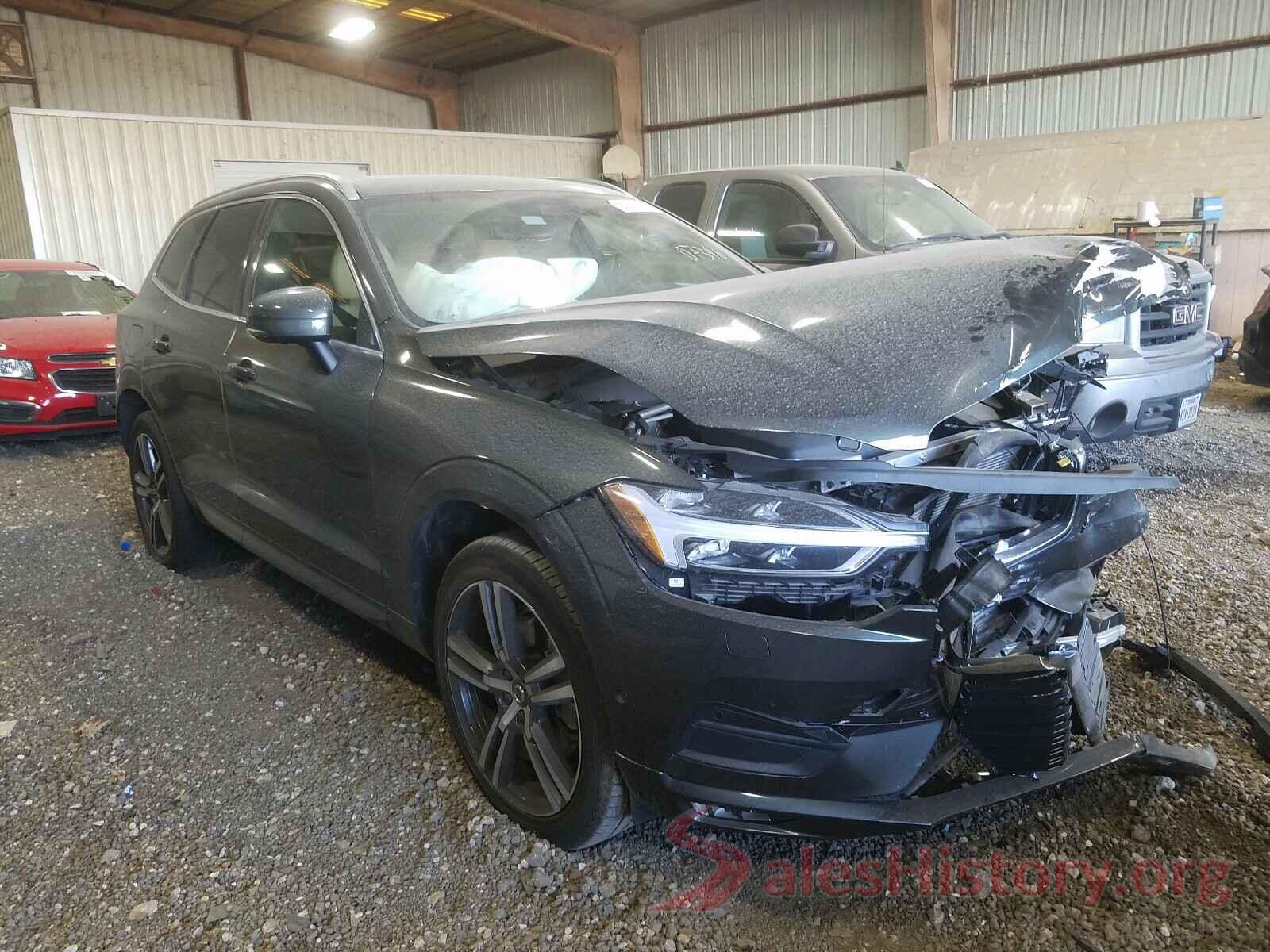 LYVA22RK5JB073464 2018 VOLVO XC60