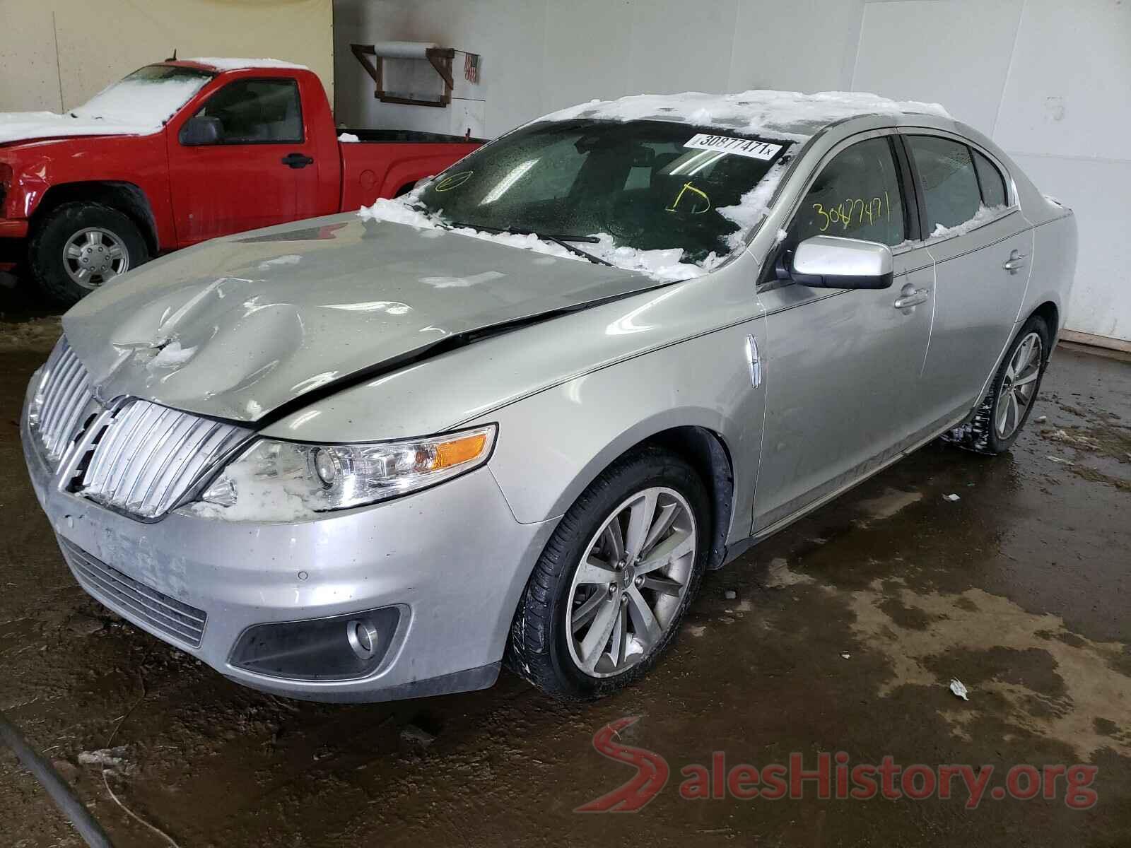 JM1GJ1U54G1405077 2011 LINCOLN MKS