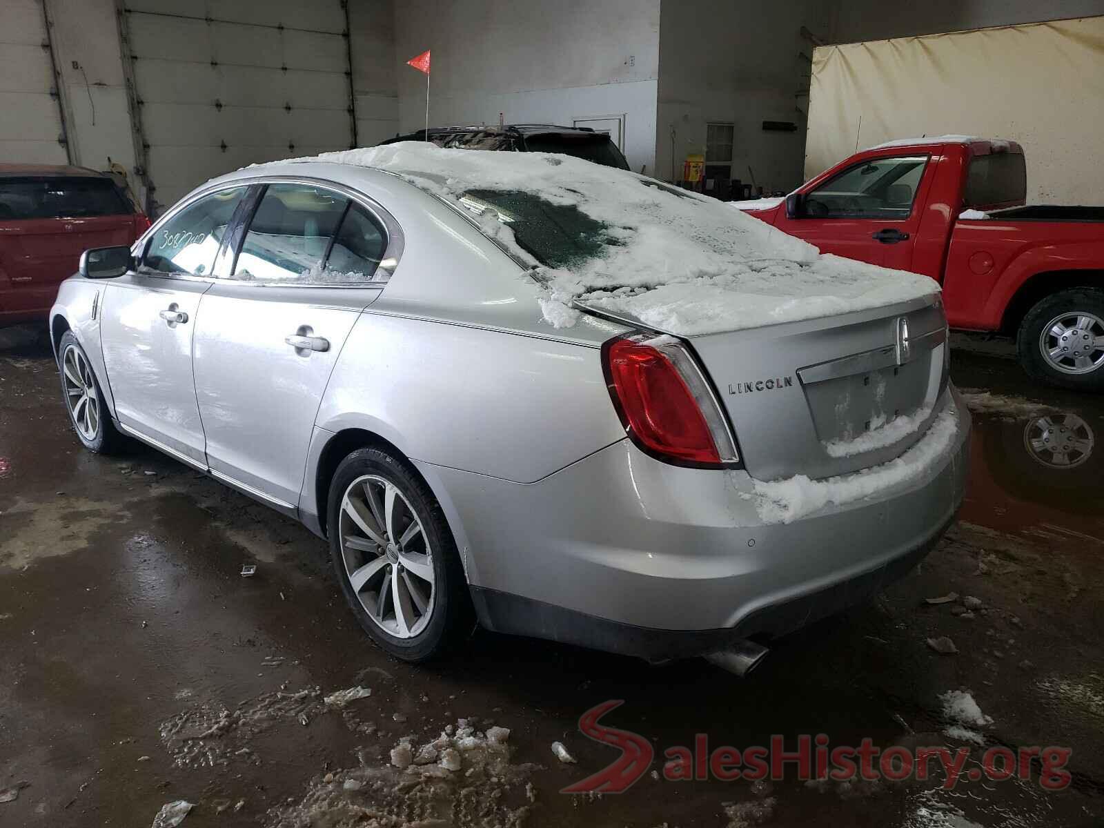 JM1GJ1U54G1405077 2011 LINCOLN MKS