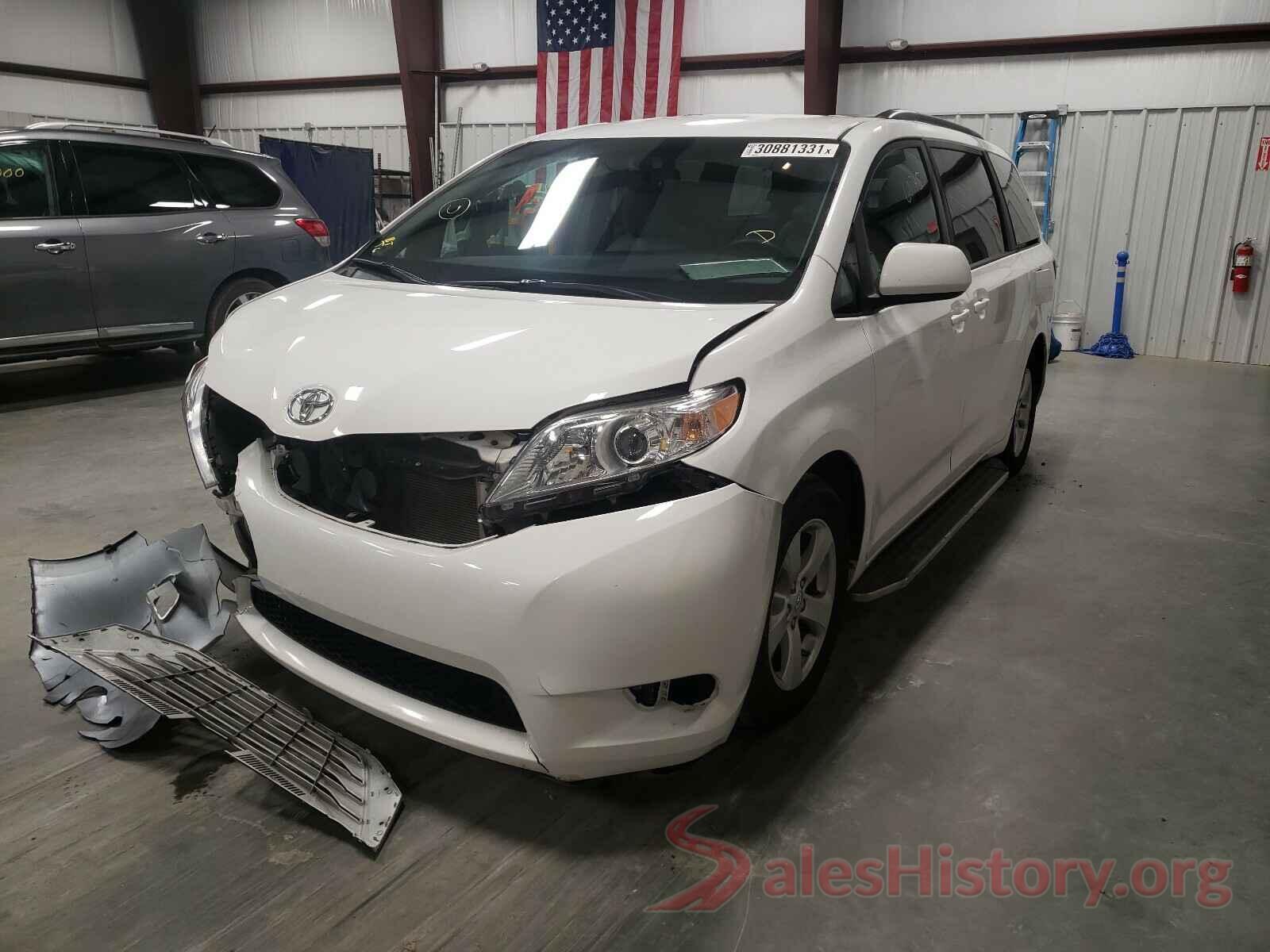 5TDKK3DC2GS701963 2016 TOYOTA SIENNA