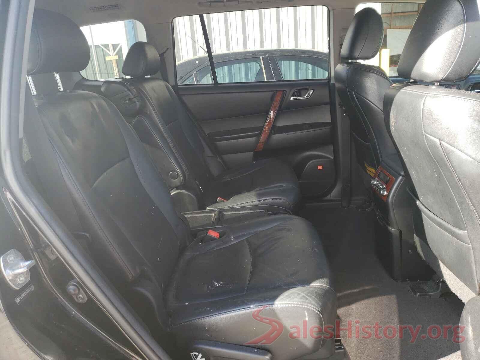 3VWDB7AJ1JM228774 2011 TOYOTA HIGHLANDER