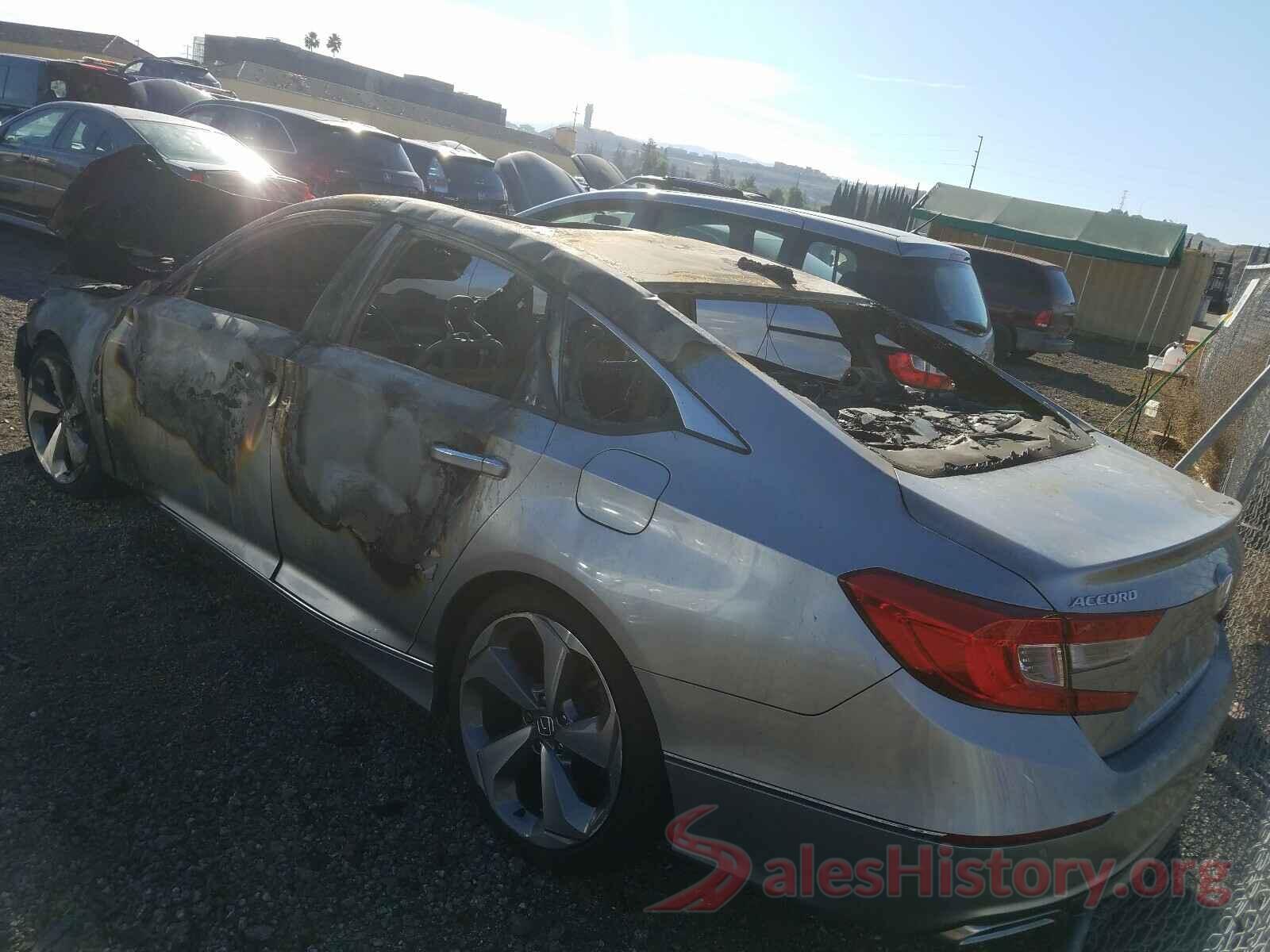 1HGCV1F93JA183773 2018 HONDA ACCORD