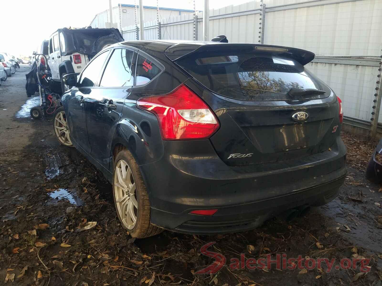 7FARW2H8XLE004563 2014 FORD FOCUS