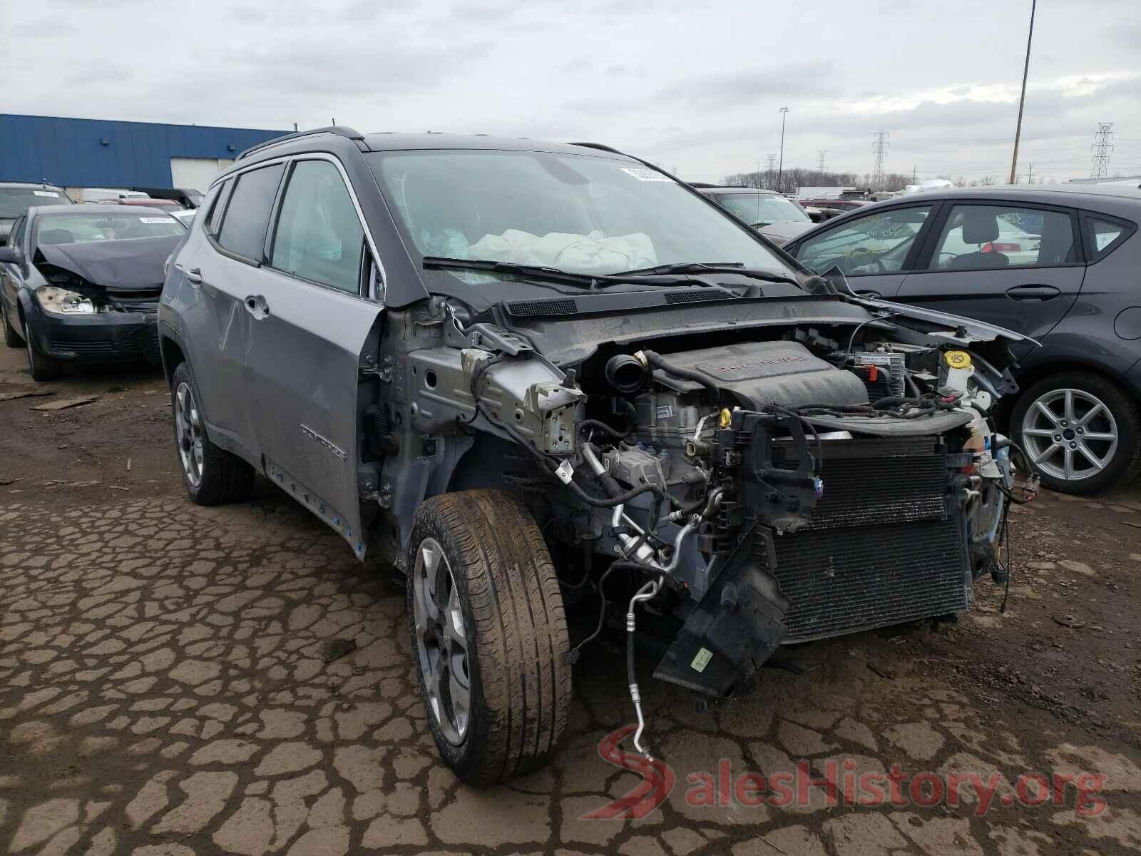 3C4NJDCB9JT266094 2018 JEEP COMPASS