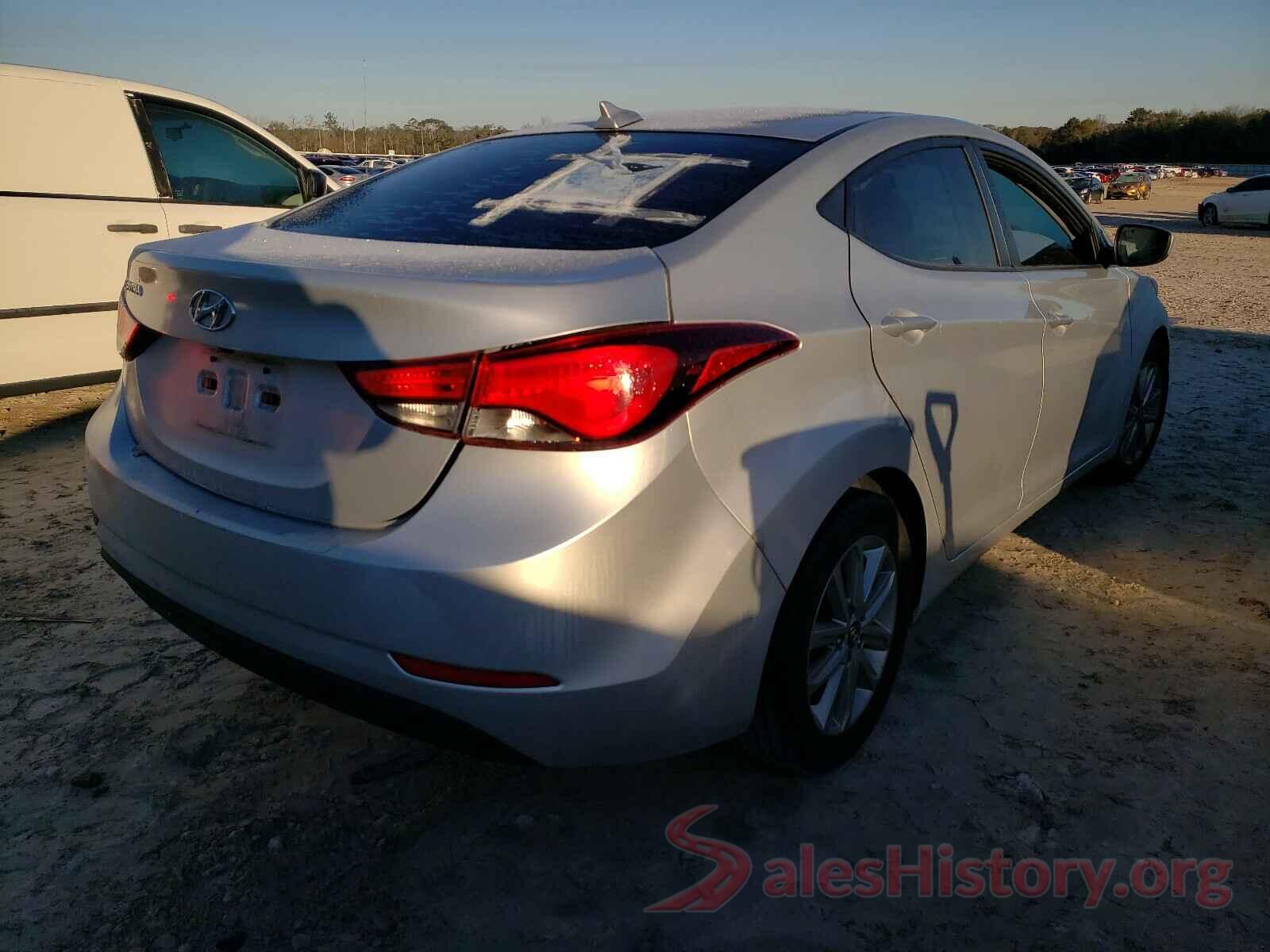 5NPDH4AE6GH704132 2016 HYUNDAI ELANTRA