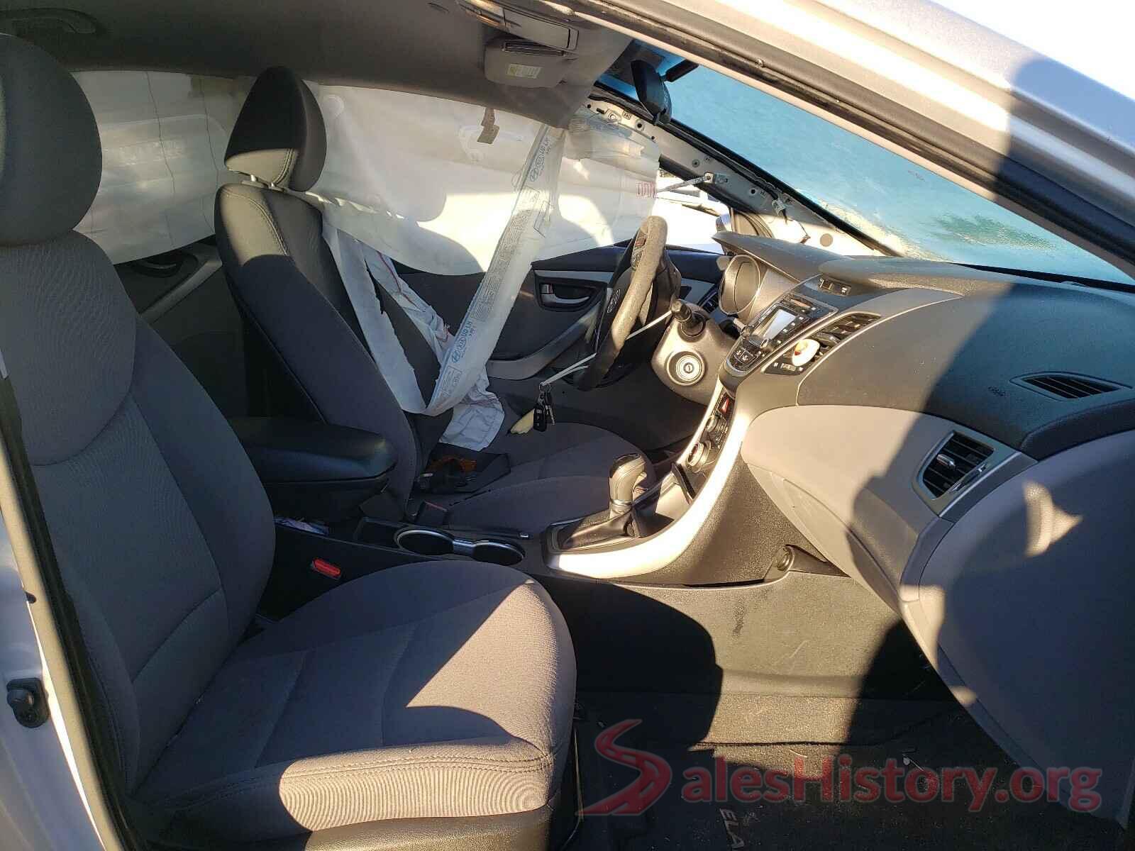 5NPDH4AE6GH704132 2016 HYUNDAI ELANTRA