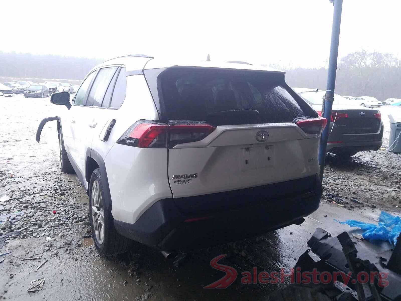 JTMC1RFV6KD015230 2019 TOYOTA RAV4