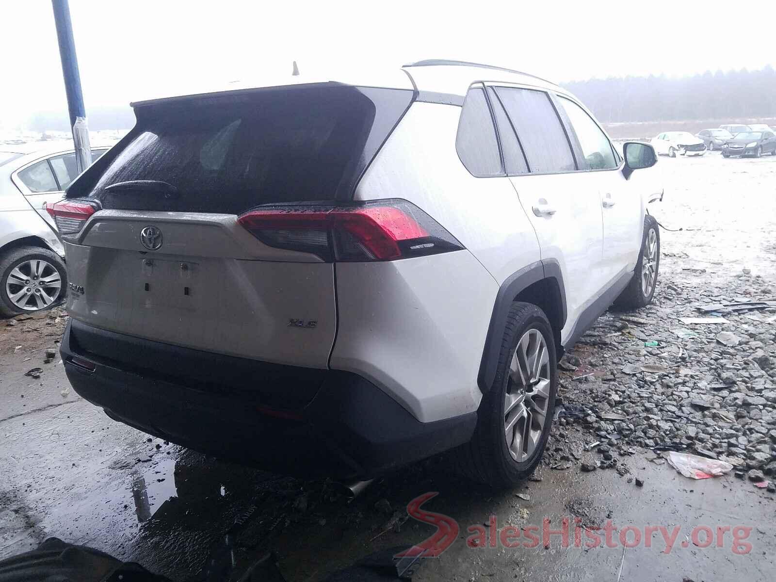 JTMC1RFV6KD015230 2019 TOYOTA RAV4