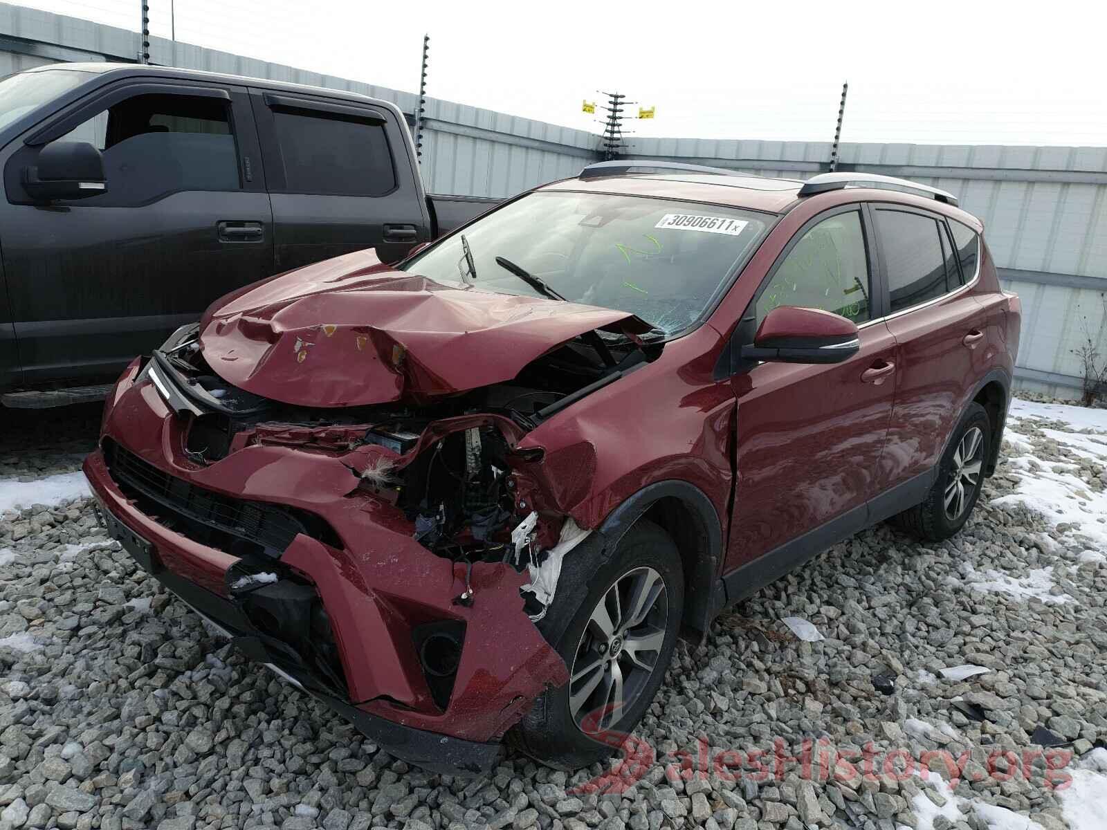 JTMRFREV1JD257399 2018 TOYOTA RAV4