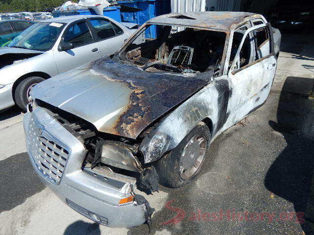 1FTYR2CGXJKA19819 2005 CHRYSLER 300