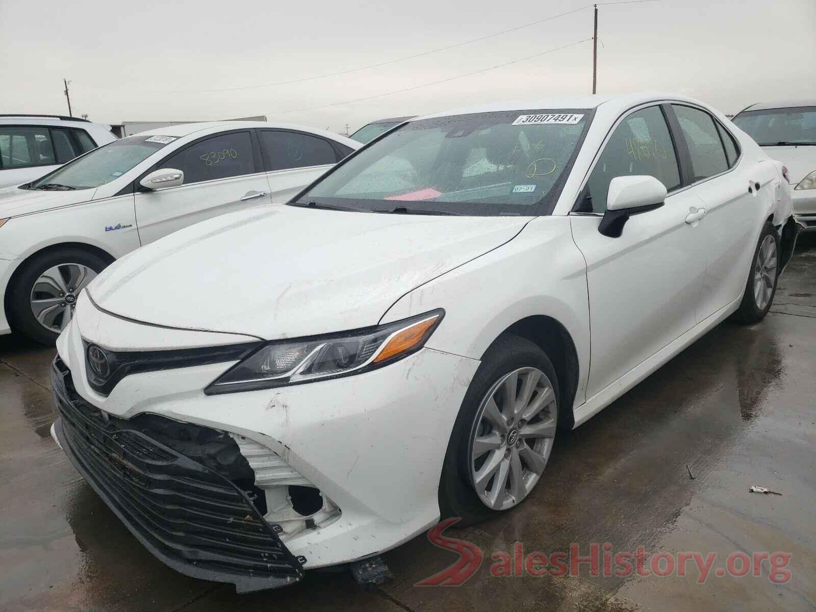 4T1B11HKXJU077417 2018 TOYOTA CAMRY