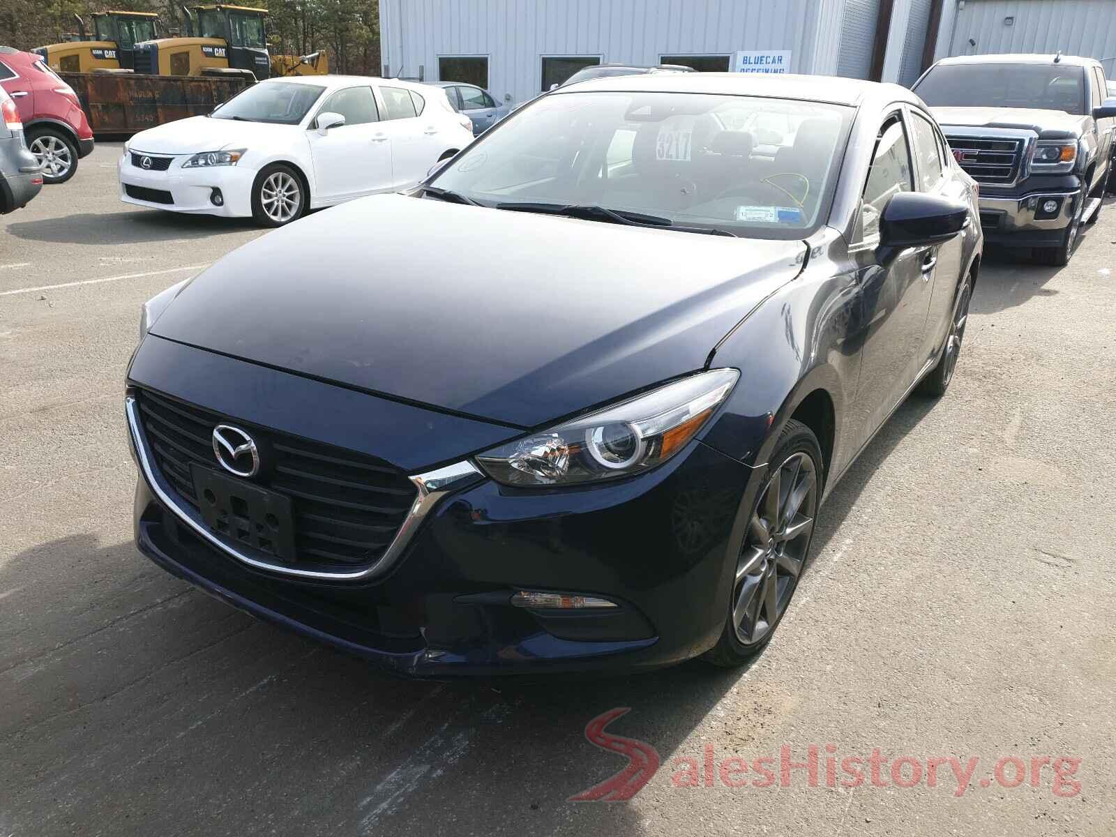 3MZBN1V30JM232628 2018 MAZDA 3