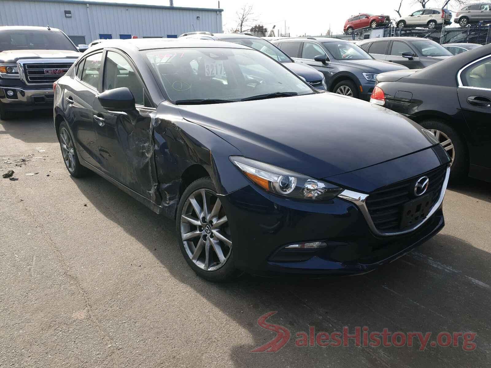 3MZBN1V30JM232628 2018 MAZDA 3