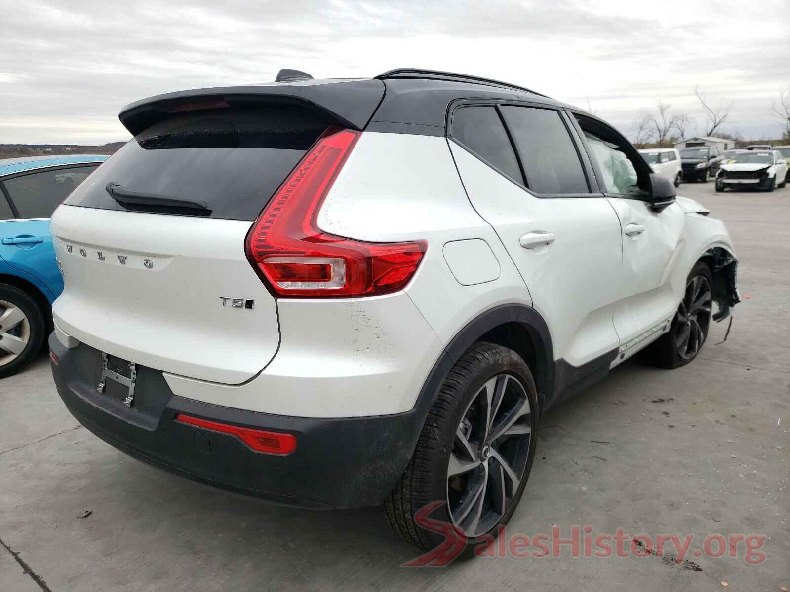 YV4162UM7M2414976 2021 VOLVO XC40