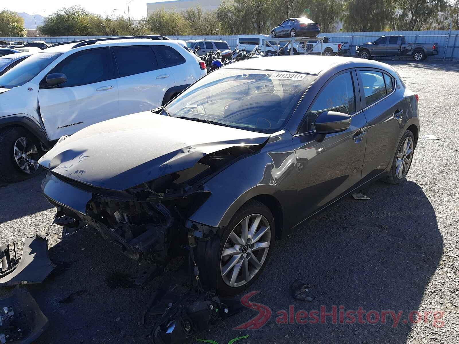 3MZBN1L30HM150878 2017 MAZDA 3