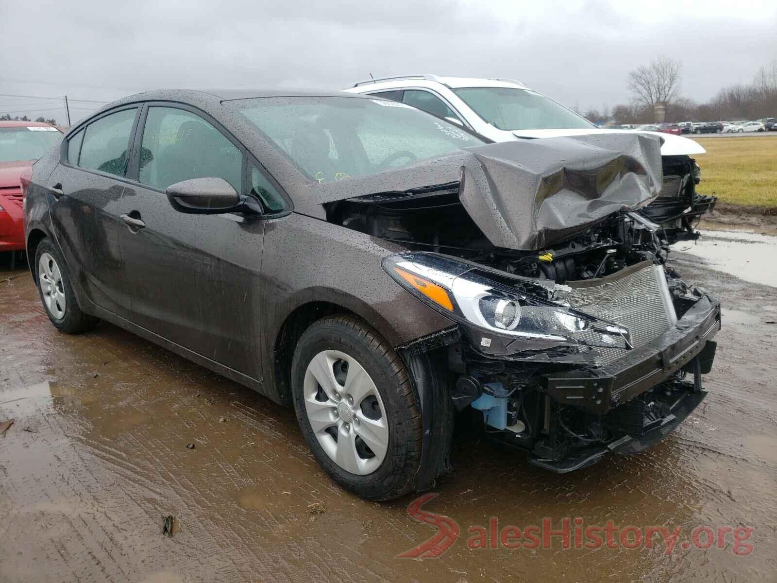 3KPFK4A7XJE194276 2018 KIA FORTE