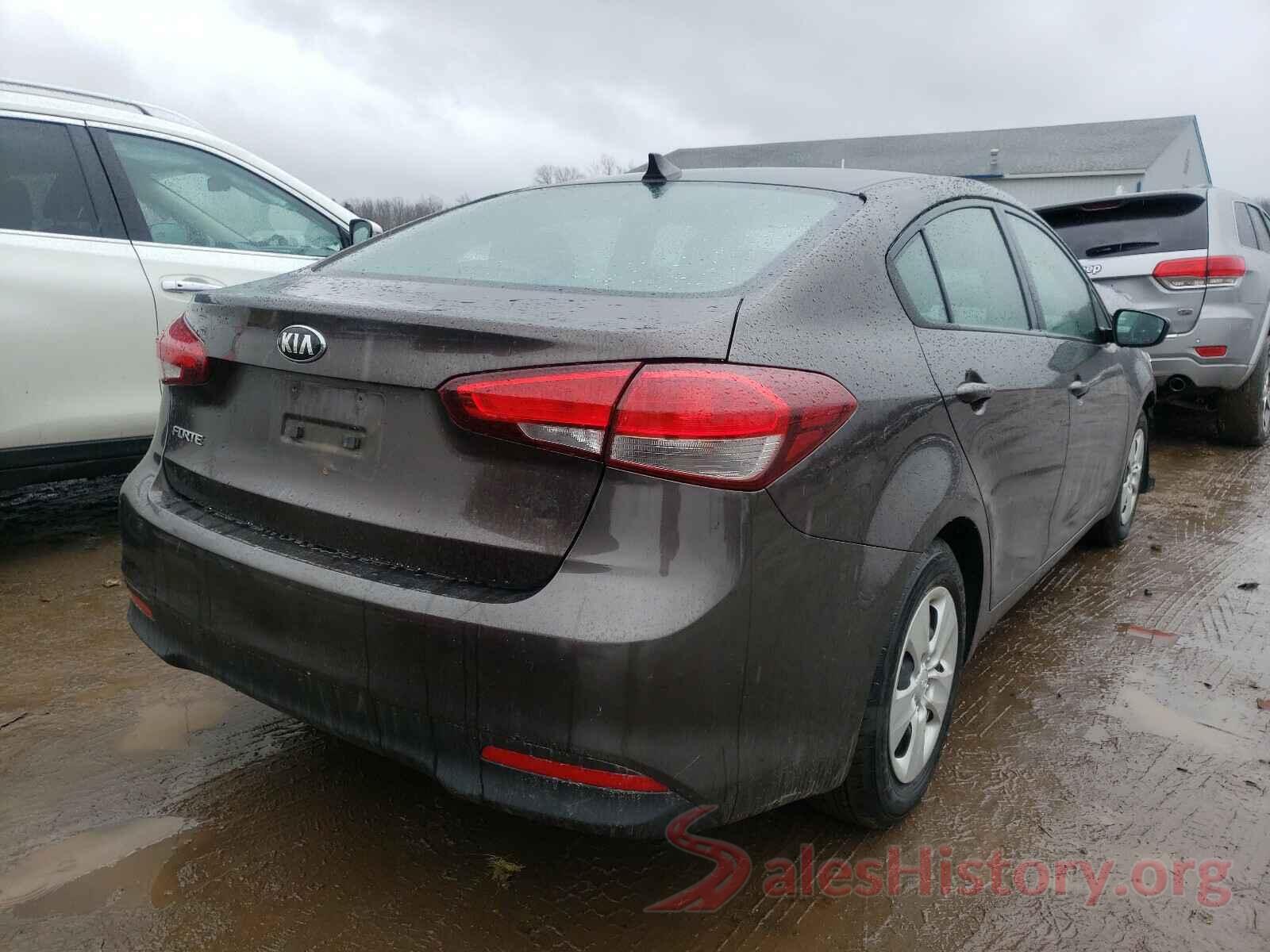 3KPFK4A7XJE194276 2018 KIA FORTE