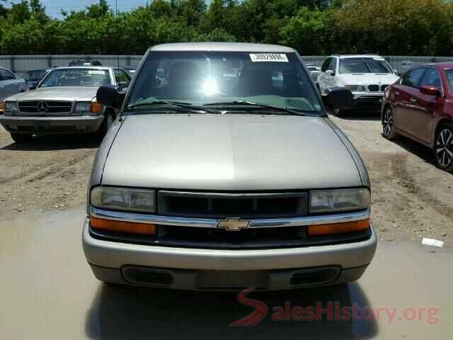 2HKRW2H87JH623549 2000 CHEVROLET S10