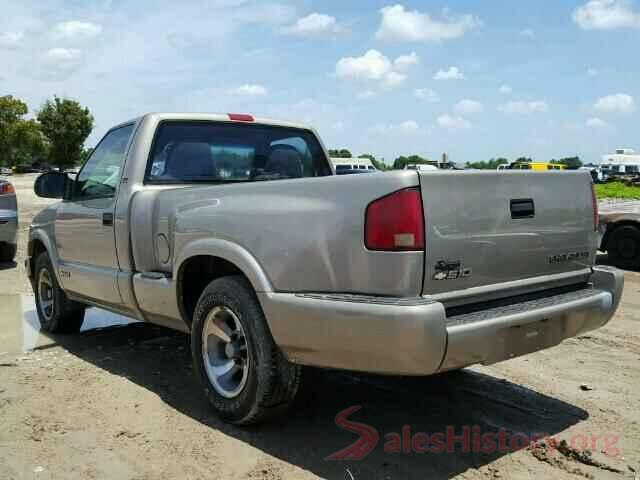 2HKRW2H87JH623549 2000 CHEVROLET S10