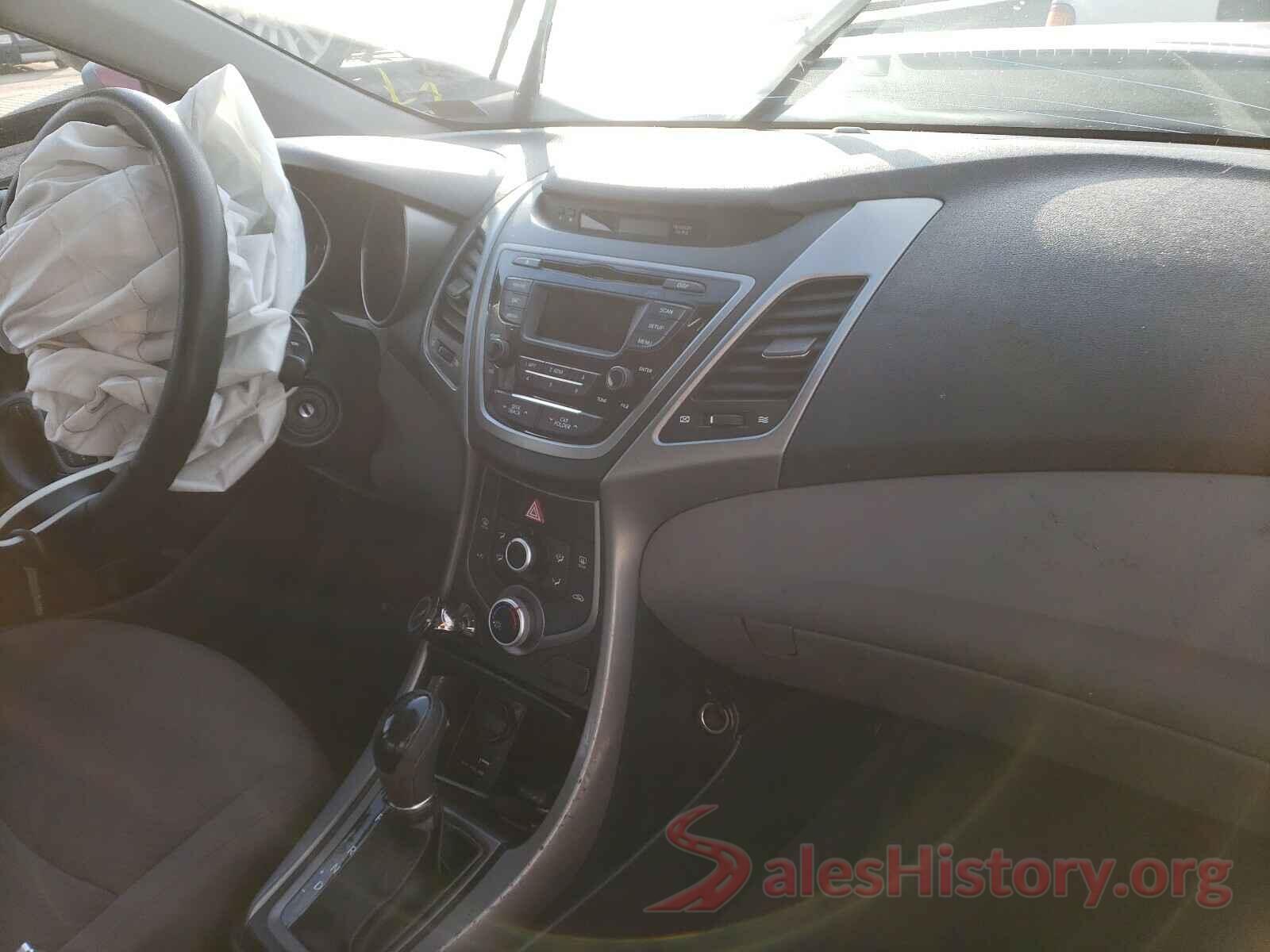 5NPDH4AE8GH759651 2016 HYUNDAI ELANTRA