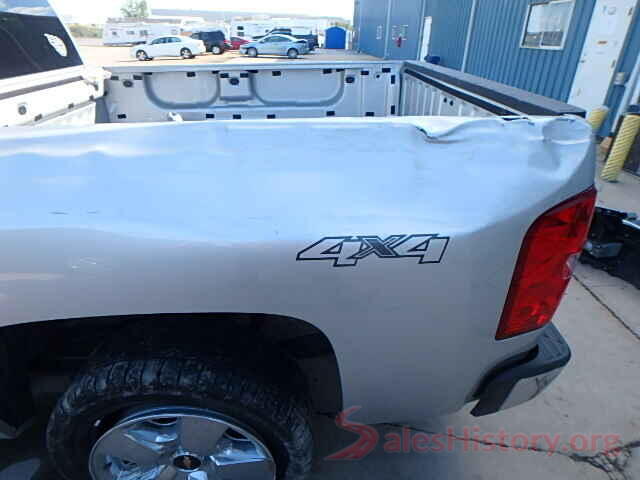 KNDJP3A53G7345665 2011 CHEVROLET SILVERADO