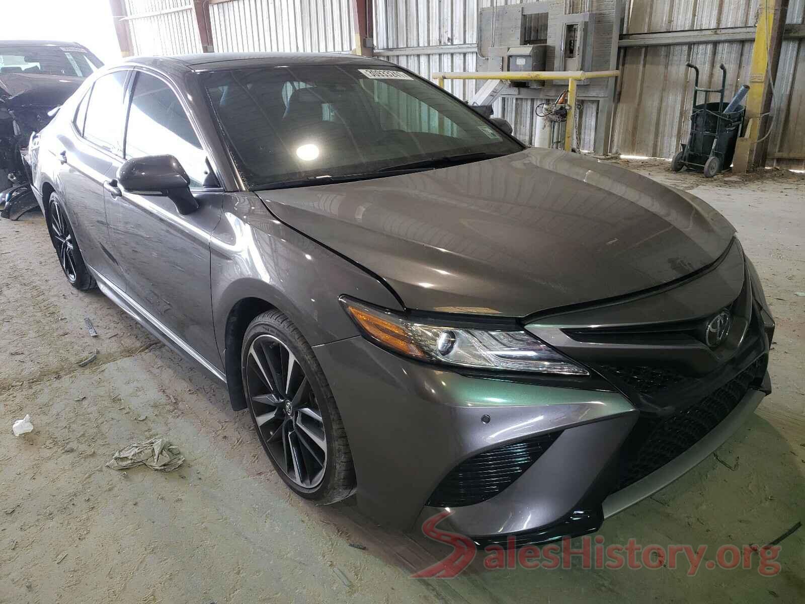 4T1B61HK4JU029719 2018 TOYOTA CAMRY