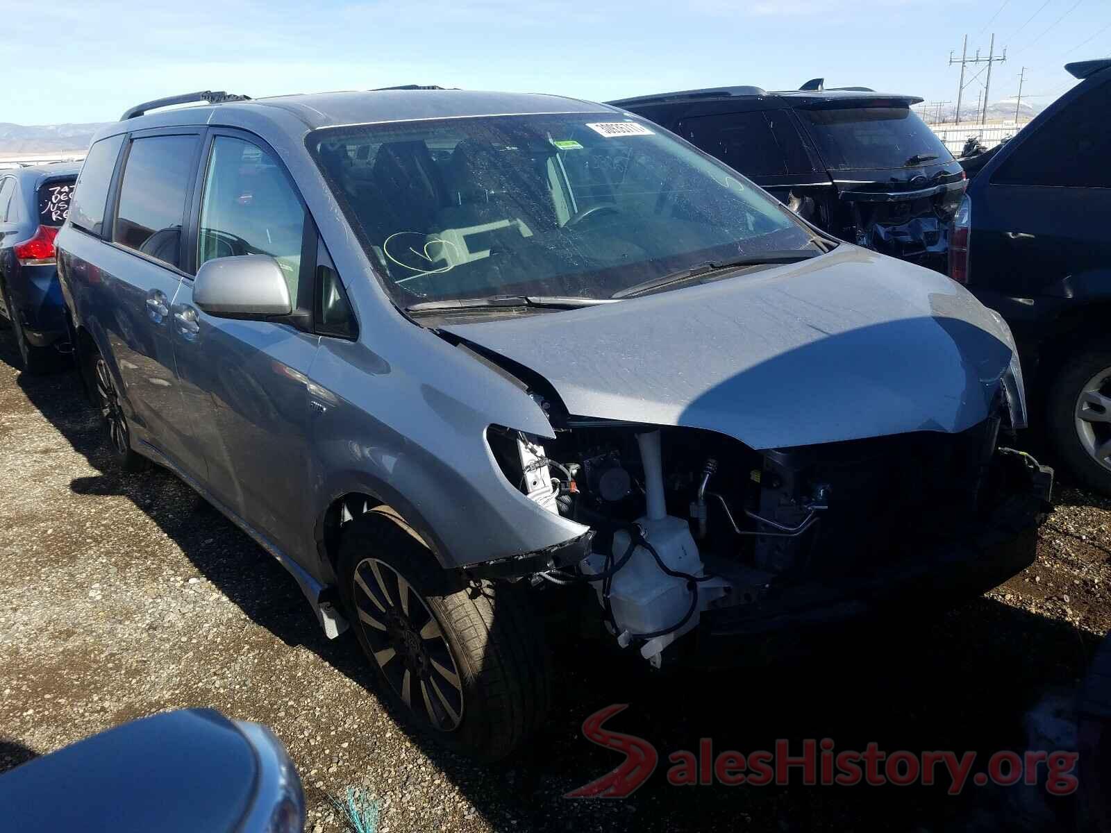 5TDJZ3DC4KS227725 2019 TOYOTA SIENNA