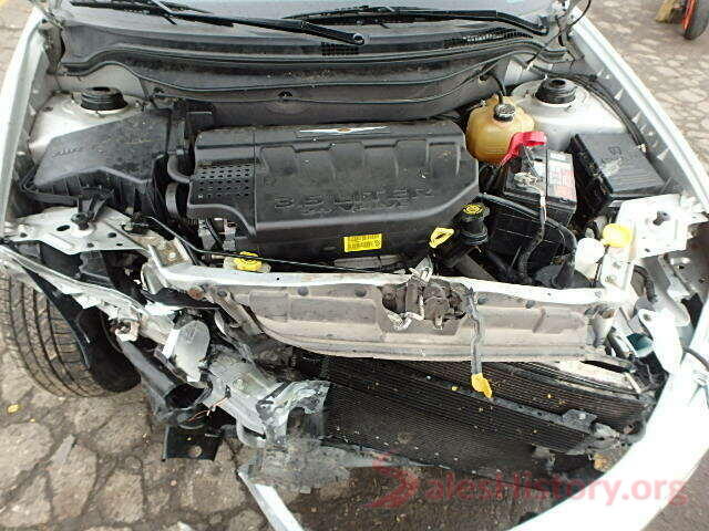 1C4RJFBT2GC305104 2004 CHRYSLER PACIFICA