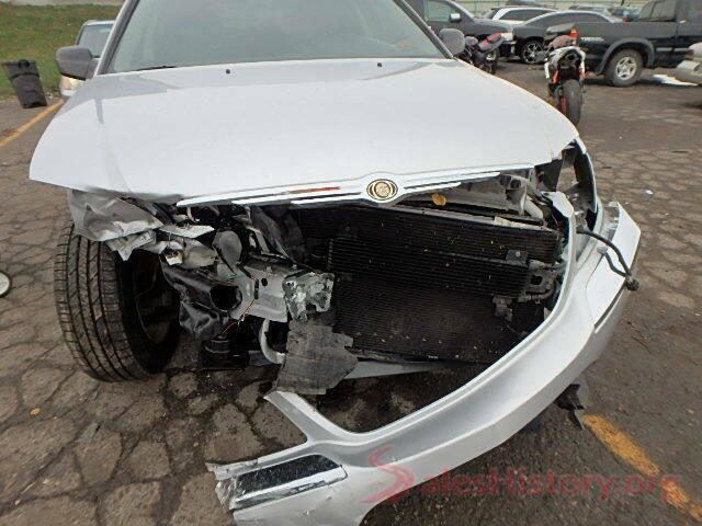 1C4RJFBT2GC305104 2004 CHRYSLER PACIFICA