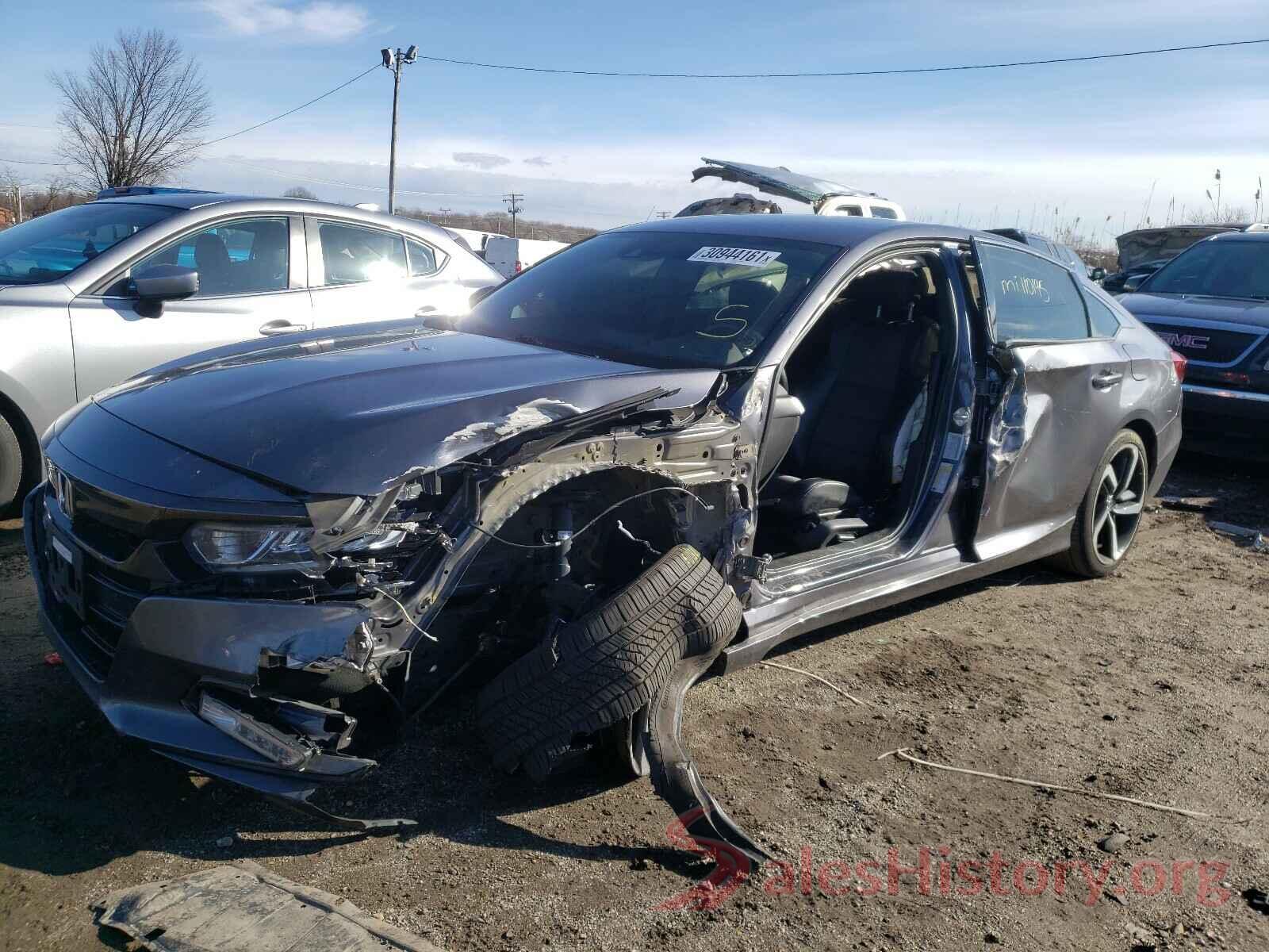 1HGCV1F34JA087565 2018 HONDA ACCORD