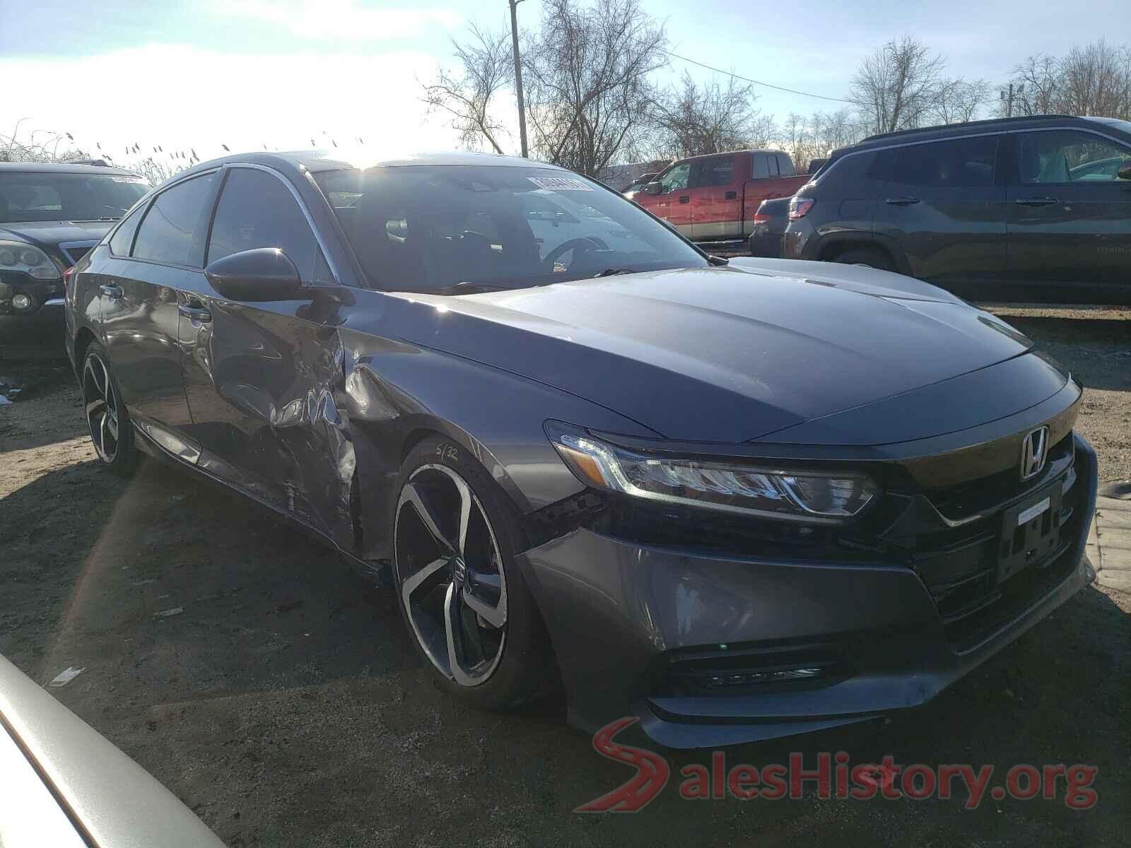 1HGCV1F34JA087565 2018 HONDA ACCORD