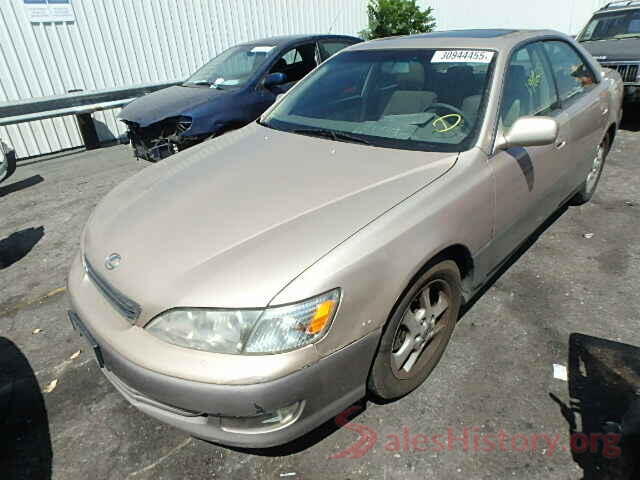 55SWF4JB0GU127633 2001 LEXUS ES300