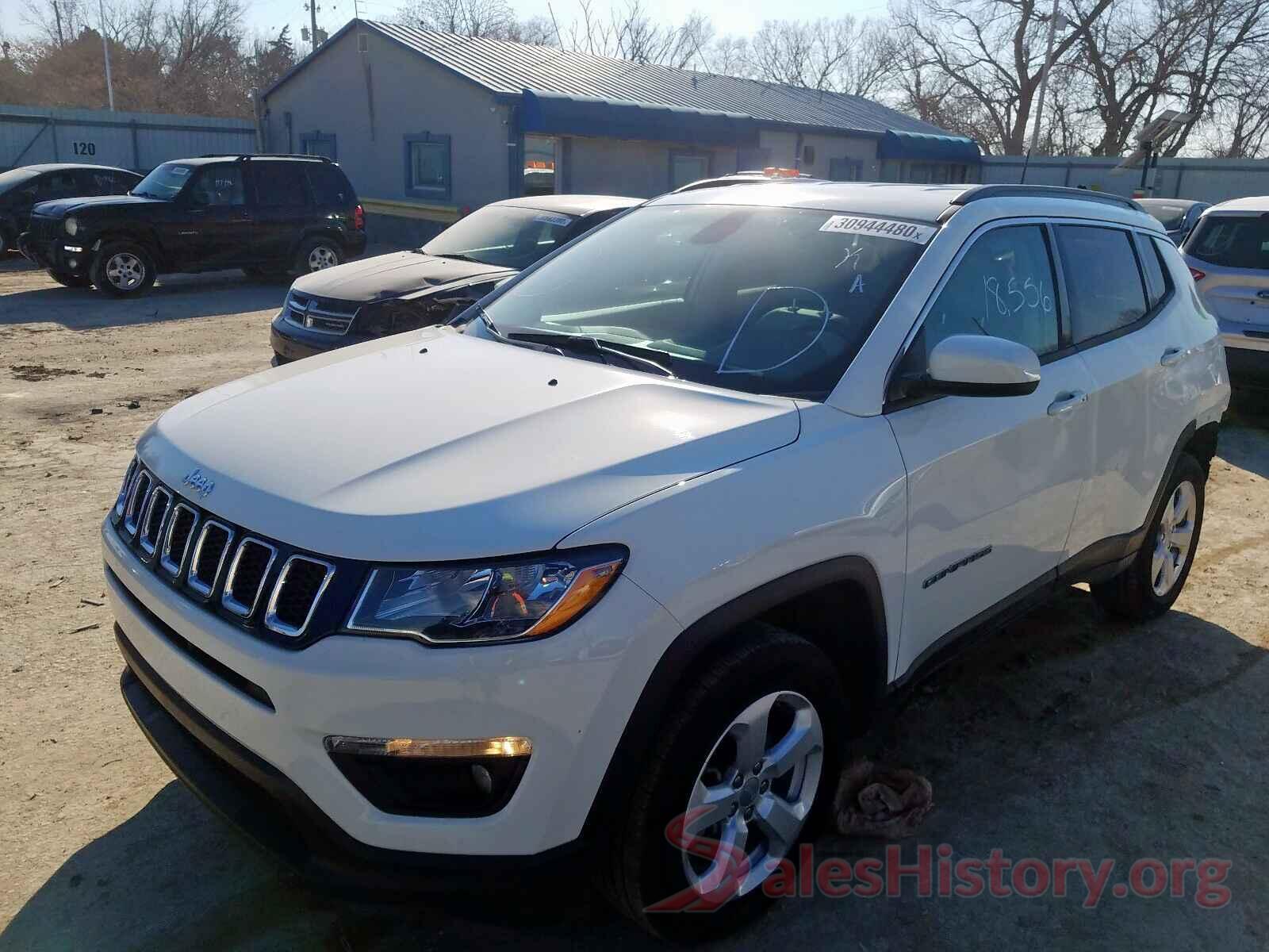 3C4NJDBB8KT695388 2019 JEEP COMPASS