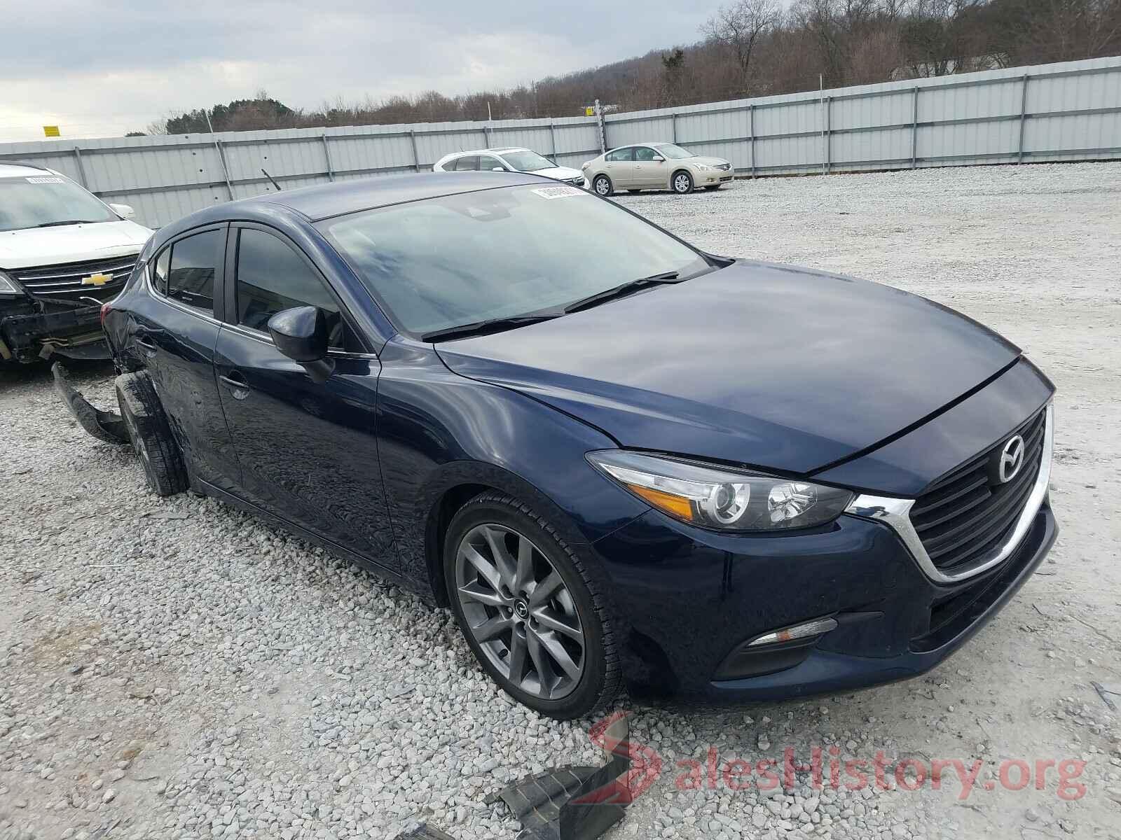 3MZBN1L33JM192290 2018 MAZDA 3