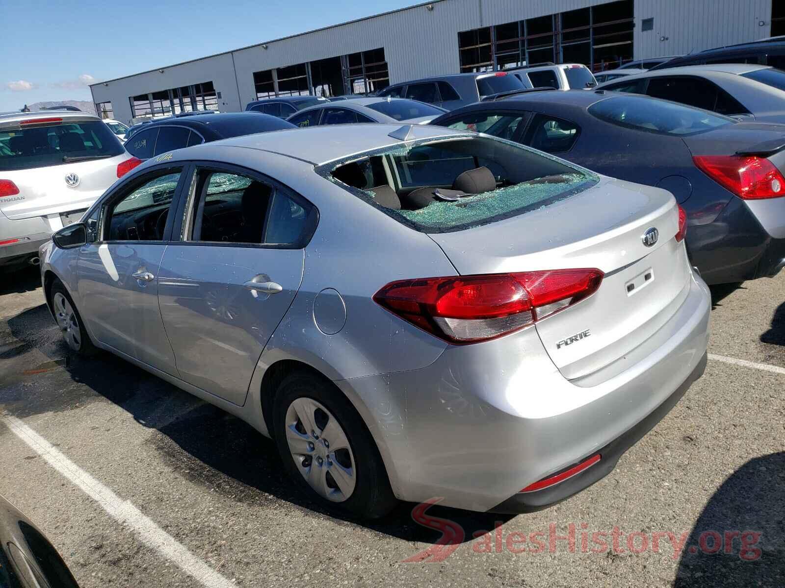 3KPFK4A7XJE214770 2018 KIA FORTE