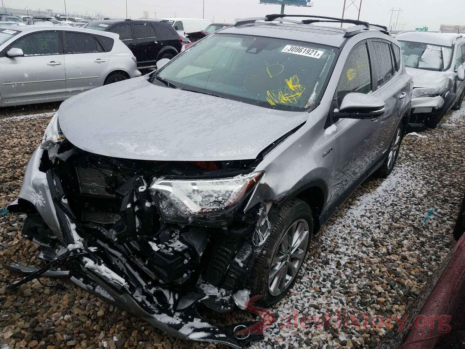 JTMDJREV2HD150686 2017 TOYOTA RAV4