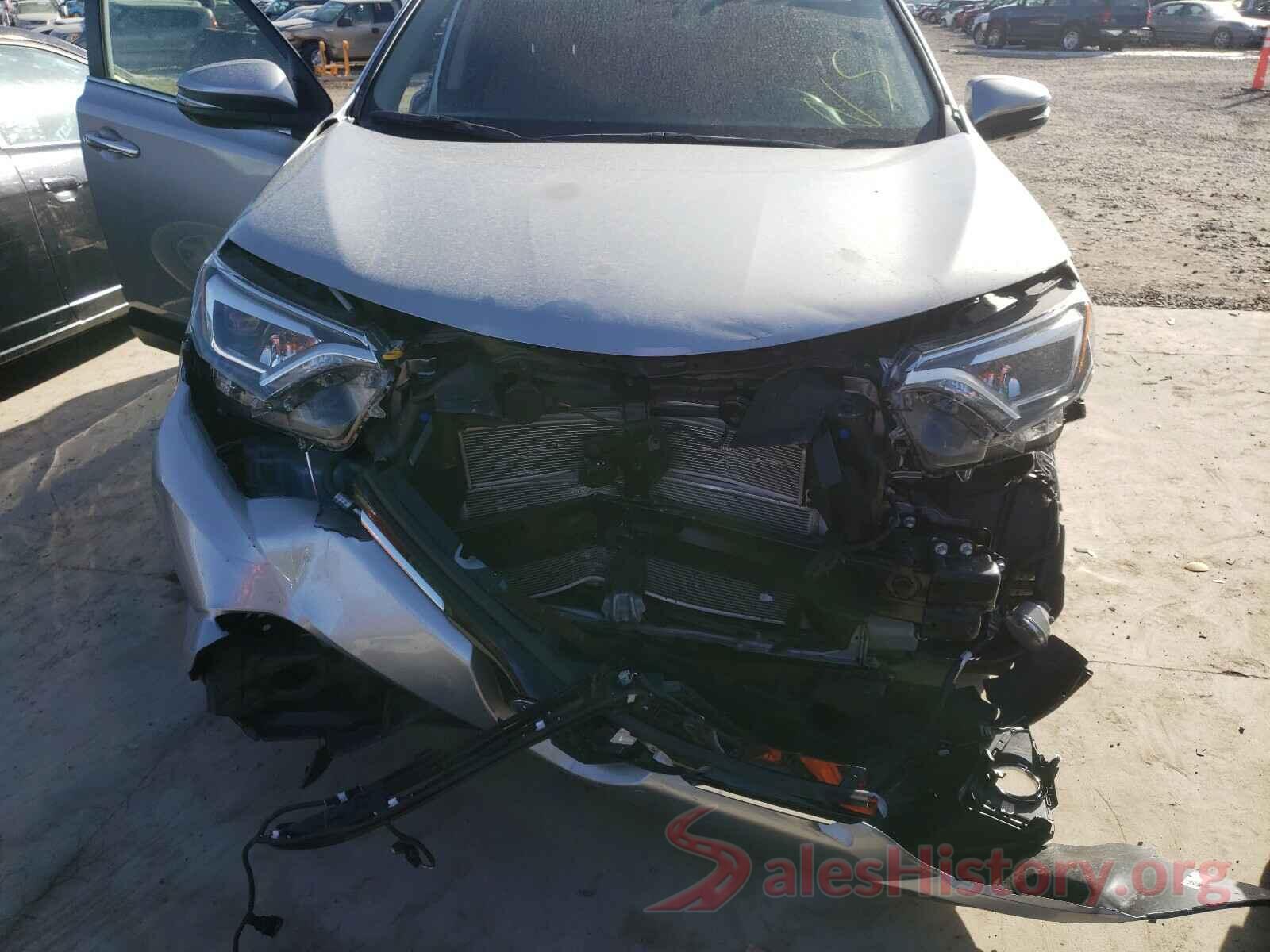 JTMDJREV2HD150686 2017 TOYOTA RAV4