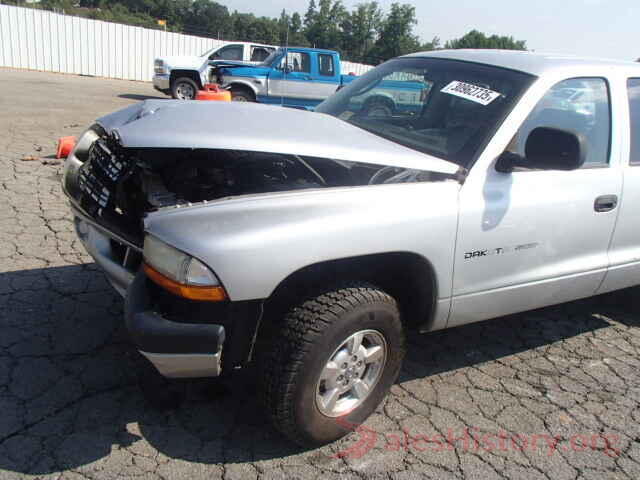 4T1G11AKXLU326785 2002 DODGE DAKOTA