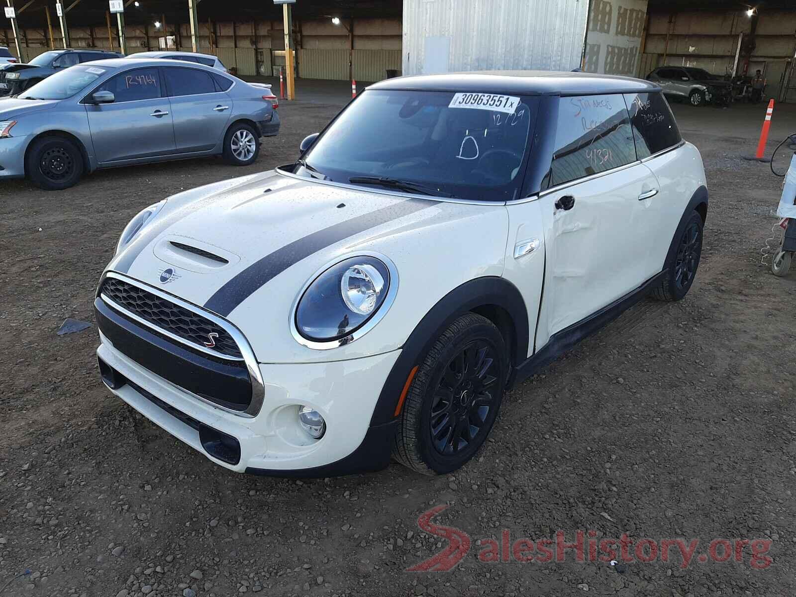 5TFAX5GN0KX142633 2019 MINI COOPER