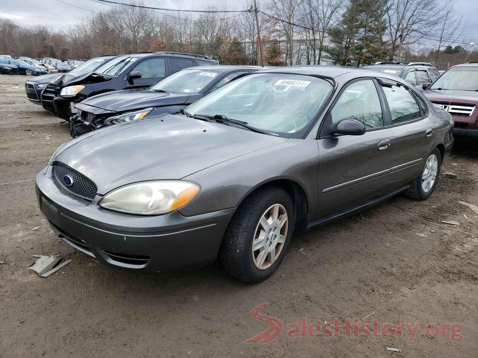 3KPC24A39KE051272 2004 FORD TAURUS