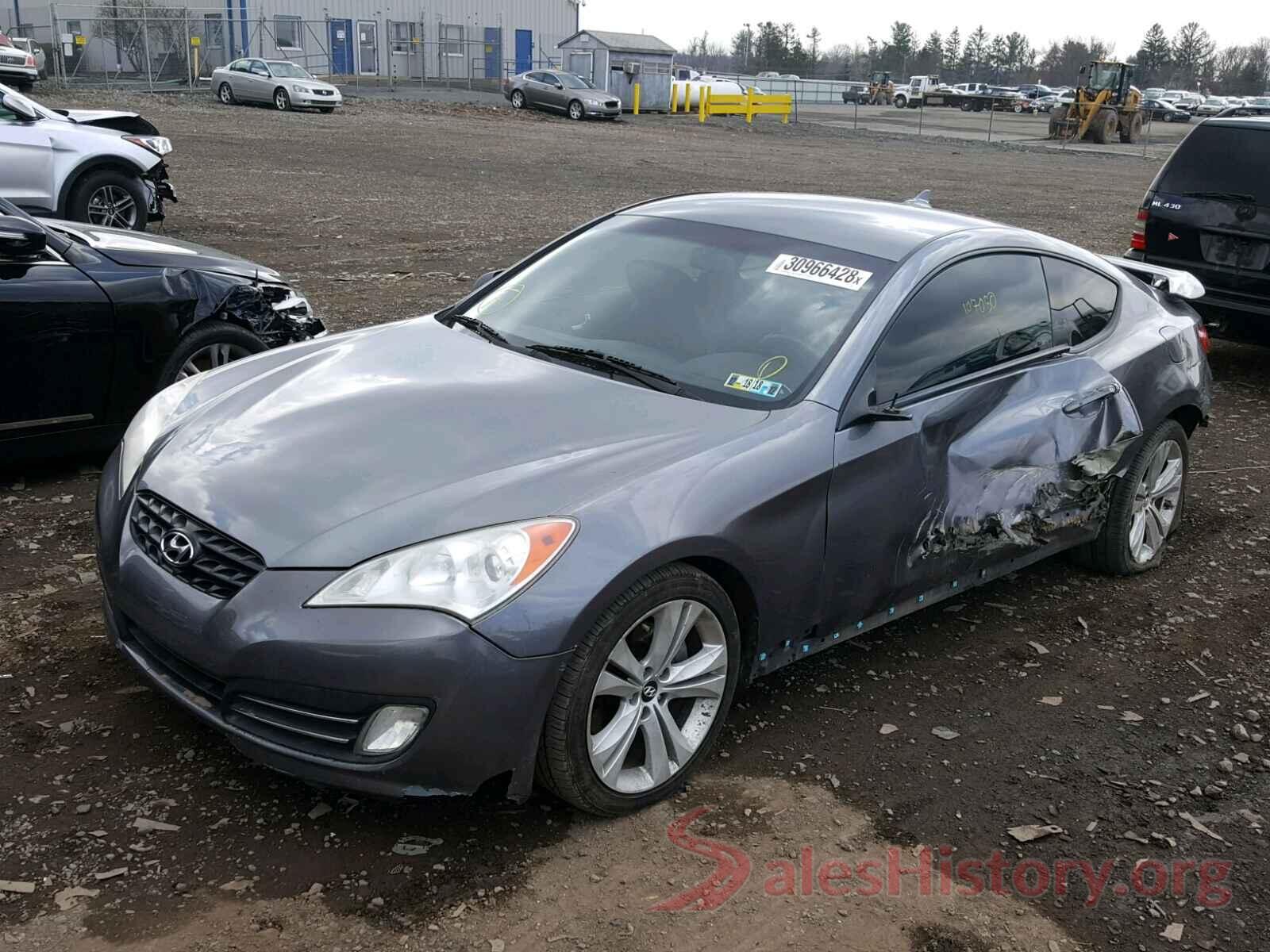 1C4RJFAG2JC360437 2010 HYUNDAI GENESIS