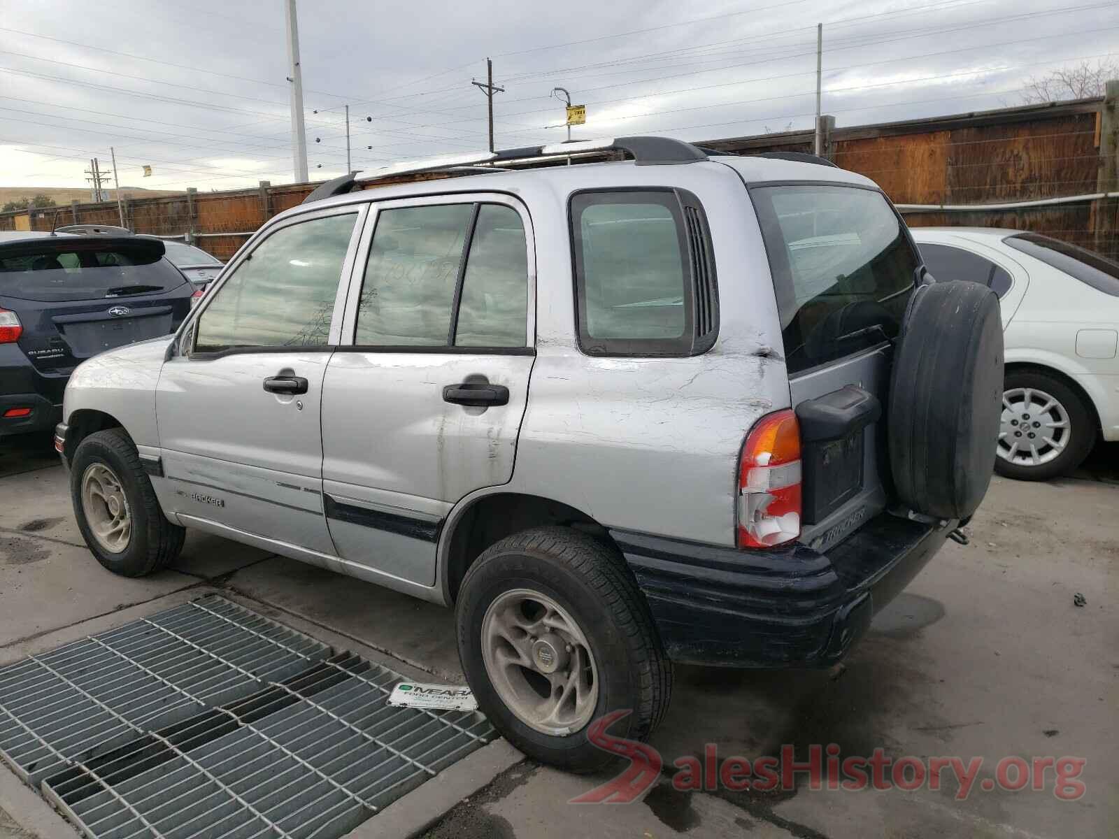 2C4RDGEG6KR791475 2002 CHEVROLET TRACKER