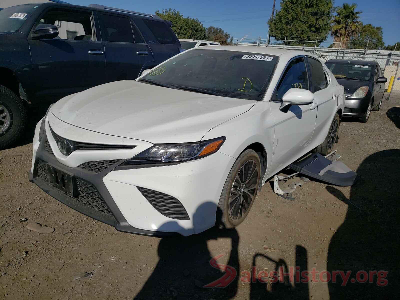 4T1B11HK1JU144163 2018 TOYOTA CAMRY