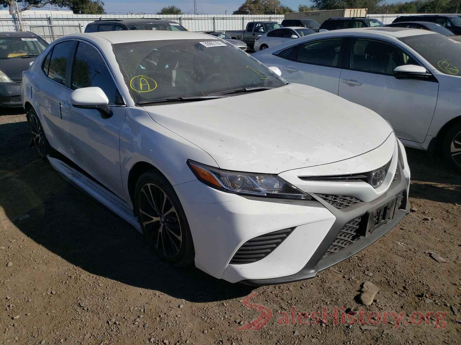 4T1B11HK1JU144163 2018 TOYOTA CAMRY