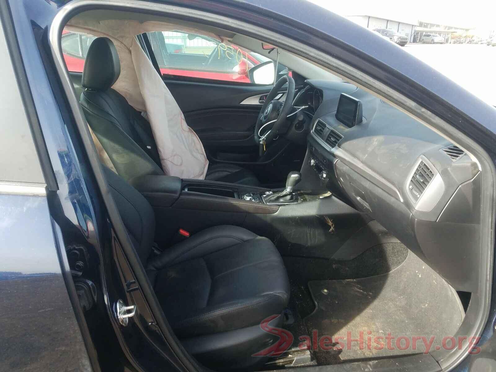 3MZBN1V37JM274598 2018 MAZDA 3